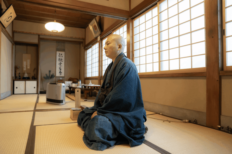 tokyo-zen-meditation-at-a-private-temple-with-a-monk