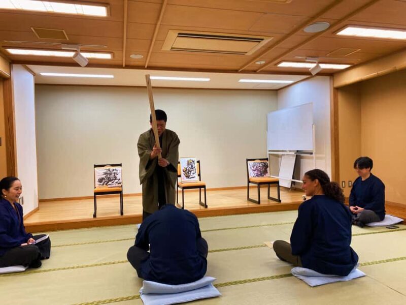 Tokyo: Zen Meditation, Calligraphy, and Tea Experience - A Calm Slice of Tokyo: Zen Meditation in a Traditional Tea House