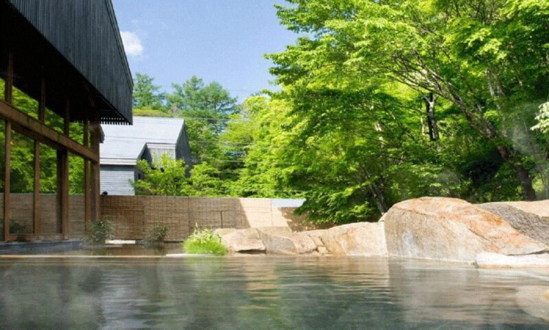 tokyokaruizawahoshino-resorts-areaglacier-shrine-day-tour