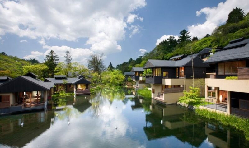 tokyokaruizawahoshino-resorts-areaglacier-shrine-day-tour