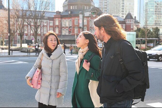 tokyos-imperial-palace-nihonbashi-tour