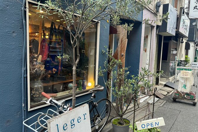 tokyos-neighborhood-digs-coffee-records-vintage-vibes-2