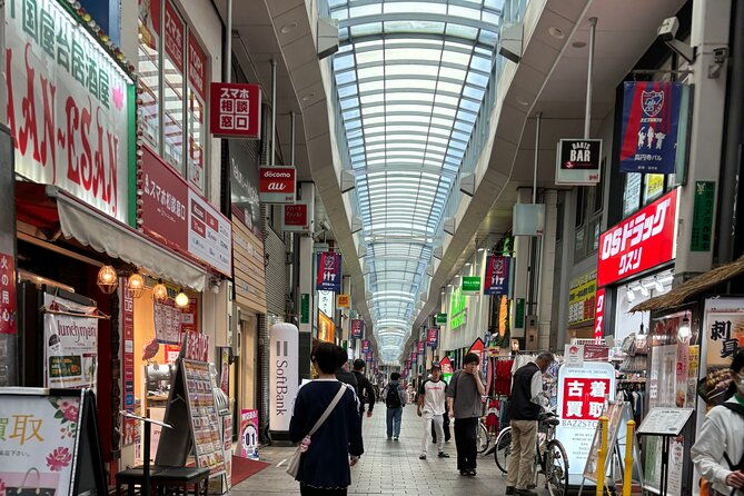 tokyos-neighborhood-digs-coffee-records-vintage-vibes-2