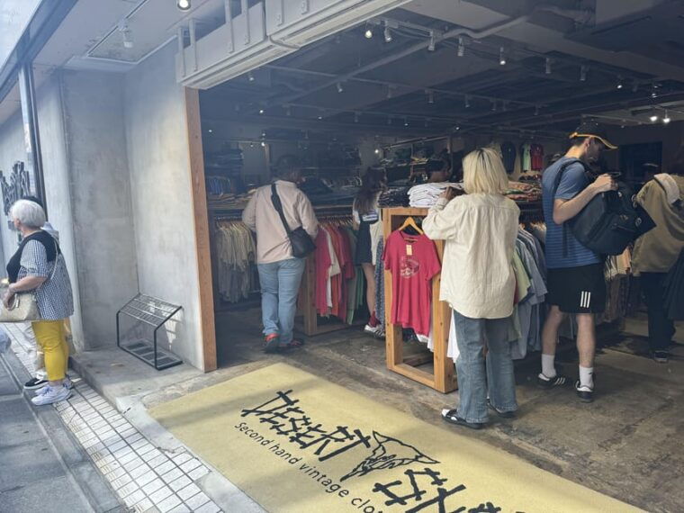 tokyos-neighborhood-digs-coffee-records-vintage-vibes