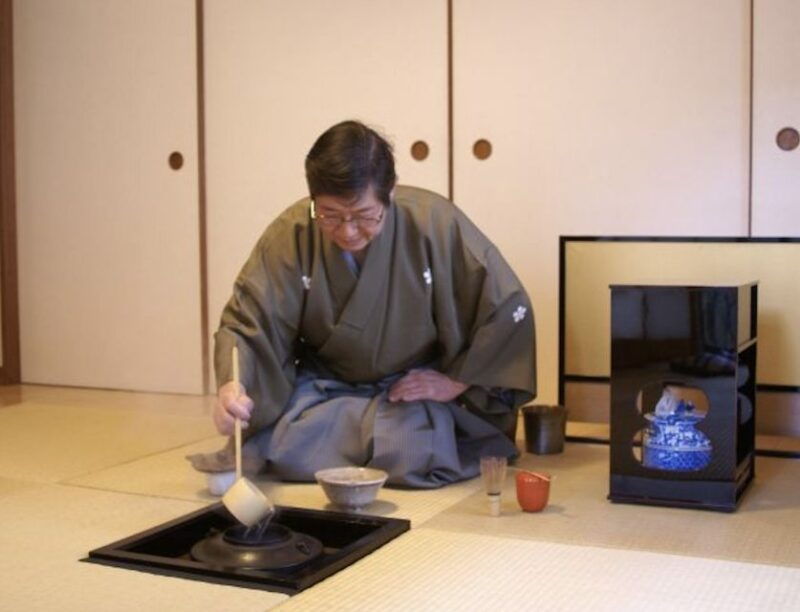tokyotea-ceremony-experience-at-komaba-warakuan