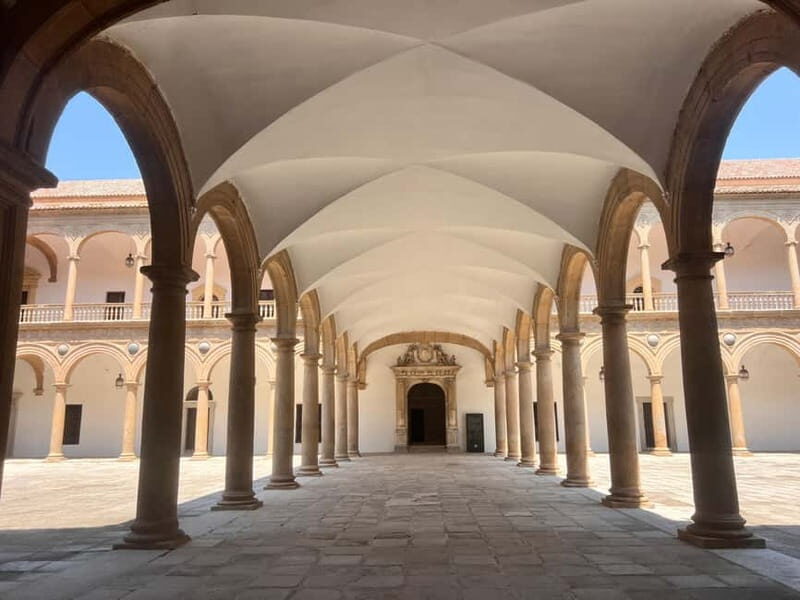 Toledo: Discover the UNESCO heritage trough Cinema ! - The Guide and Group Atmosphere