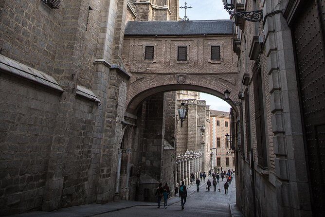 Toledo Monumental Tour with Tourist Bracelet - FAQ  