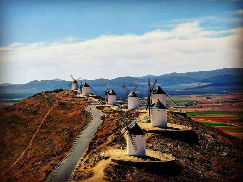 Toledo: Toledo & La Mancha Wine Tour - Windmills and Lunch Included. - Exploring La Mancha: Windmills & Vast Landscapes