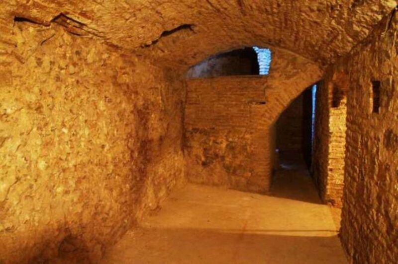 Toledo: Underground Guided Tour with Entry Ticket - Who Should Consider This Tour?