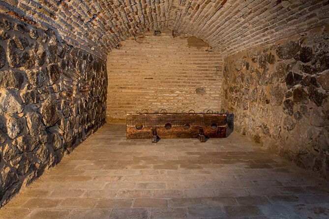 toledo-underground-tour-visit-thermae-and-private-basements