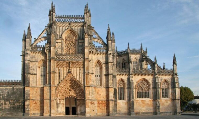 tomar-batalha-full-day-private-transport-from-lisbon