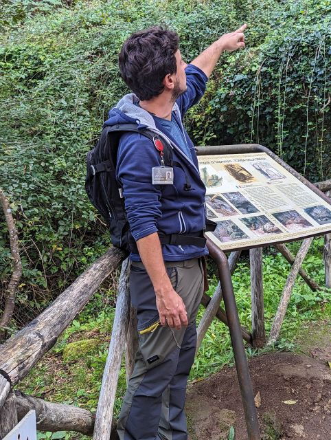 tomb-hunting-and-trekking-adventure-in-sovana-3