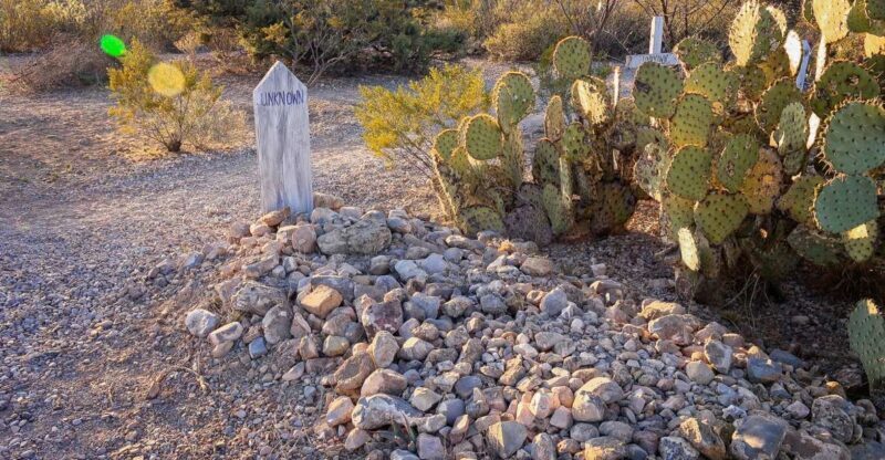 Tombstone: Dead Men's Tales Walking Tour - Key Points