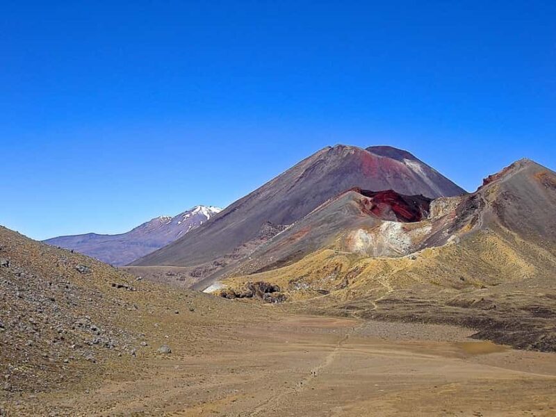 Tongariro Alpine Crossing: Round-Trip Shuttle Service - An In-Depth Look at the Tongariro Alpine Crossing Shuttle Experience