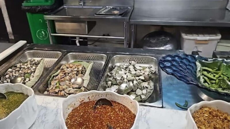 Tonle Bassac II Restaurant Buffet in Phnom Penh, Cambodia - The Experience at Tonle Bassac II Restaurant Buffet