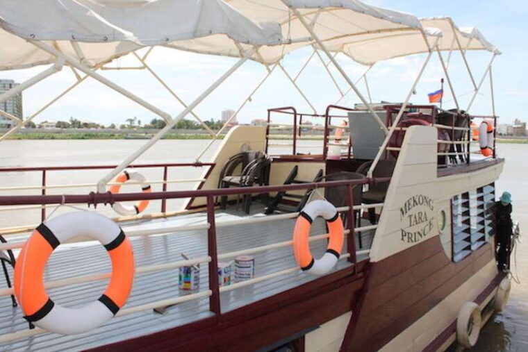 tonle-sap-cruise-road-tour-between-phnom-penh-siem-reap