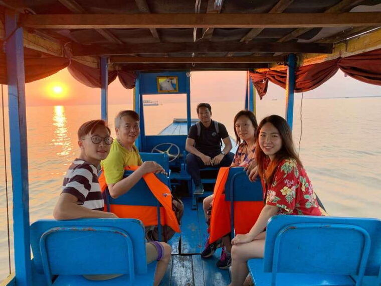 tonle-sap-tour-of-kompong-phluk-village-evening-food-tour