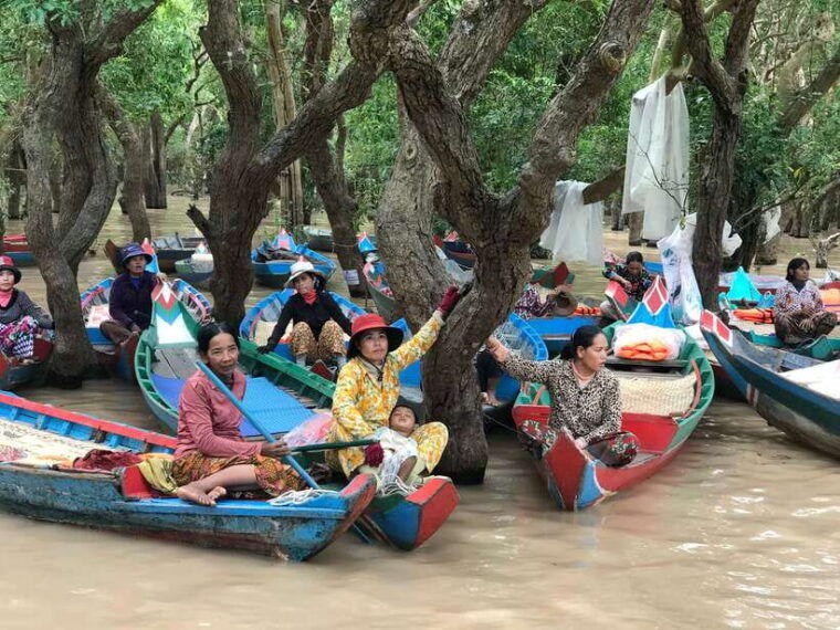 tonle-sap-tour-of-kompong-phluk-village-evening-food-tour