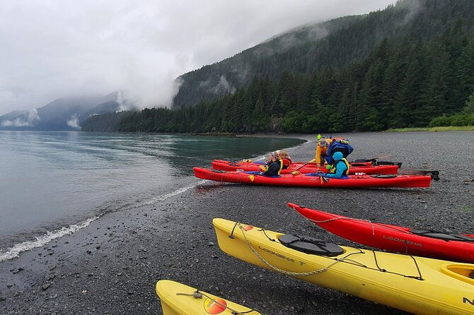 tonsina-point-kayak-in-resurrection-bay