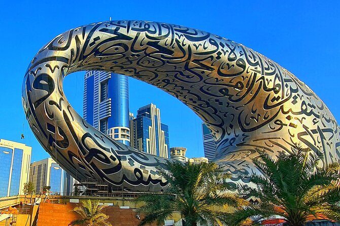 Top 10 places in Dubai with TourGuide - A Closer Look at the Itinerary