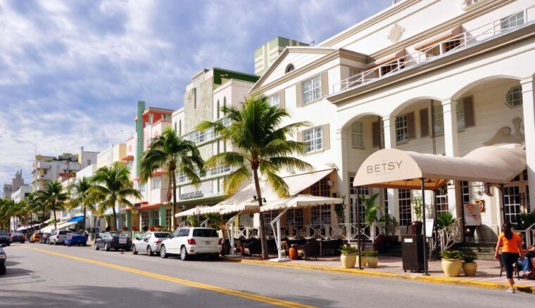 top-10-south-beach-highlights-tour-lincoln-road-espanola