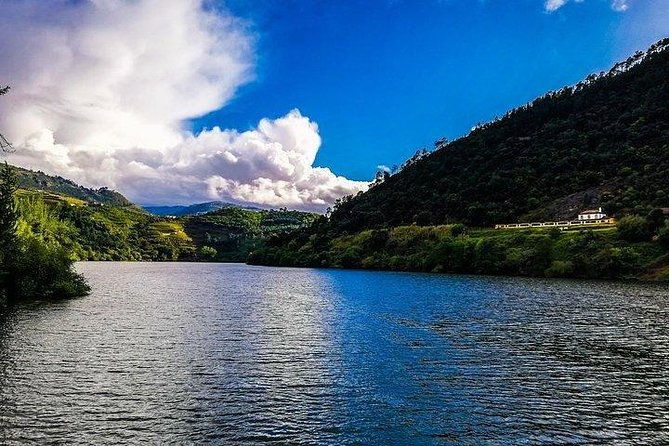 top-highlights-of-douro-valley-from-porto-full-day-private-tour-2