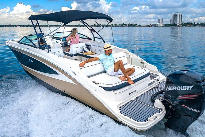 top-rated-boat-rental-with-captain-1-to-11-people