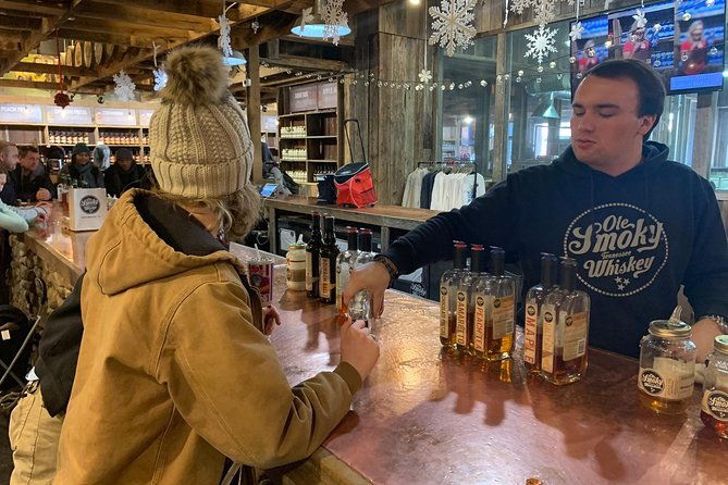 top-rated-wine-and-shine-walking-tour