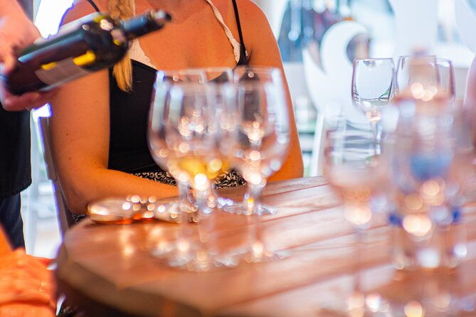 top-sights-of-santorini-with-wine-tasting-and-sunset-in-oia