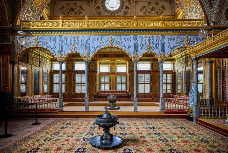 topkapi-palace-and-harem-istanbul-fast-track-tickets-tour-2
