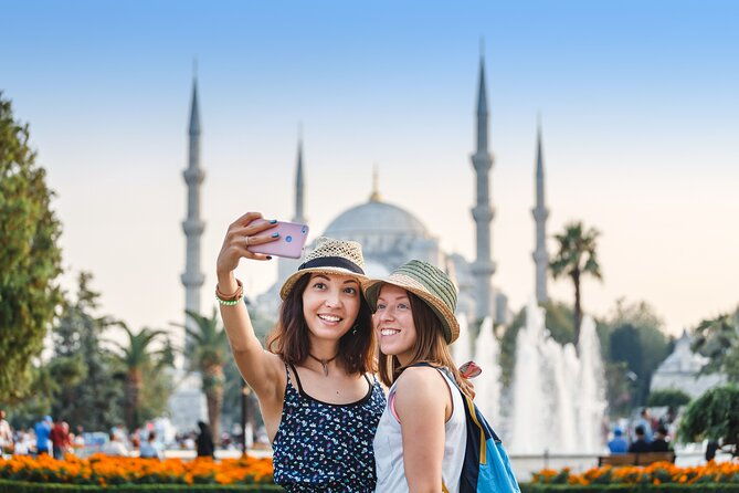 topkapi-palace-hagia-sophia-hippodrome-blue-mosque-and-grand-bazaar-tour