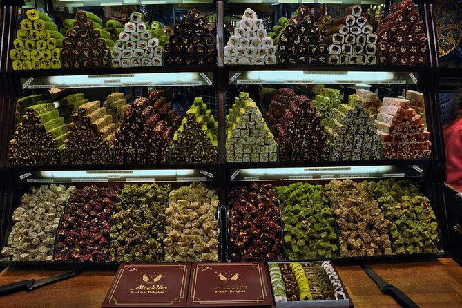 topkapi-palace-harem-basilica-cistern-the-grand-bazaar-tour