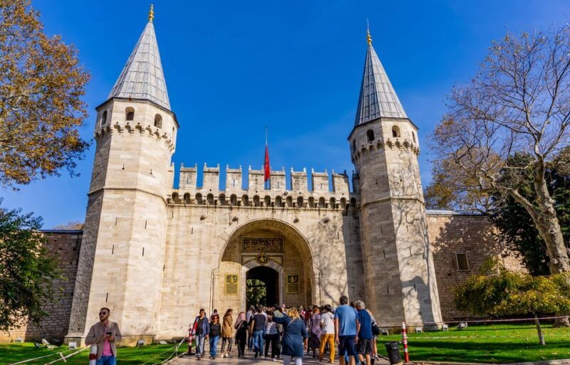 topkapi-palace-harem-museum-small-group-tour-with-ticket