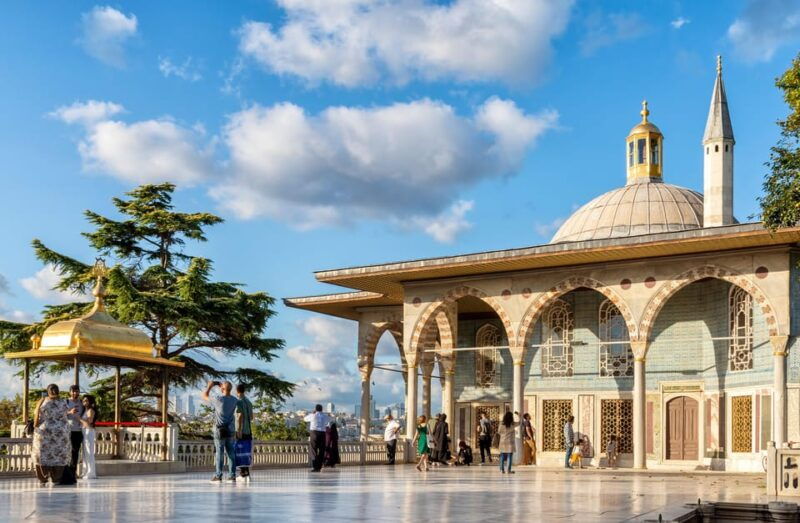 topkapi-palace-harem-museum-small-group-tour-with-ticket