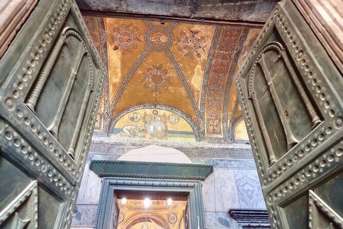 Topkapi Palace with Harem and Blue Mosque Guided Tour - Who Is This Tour Best For?