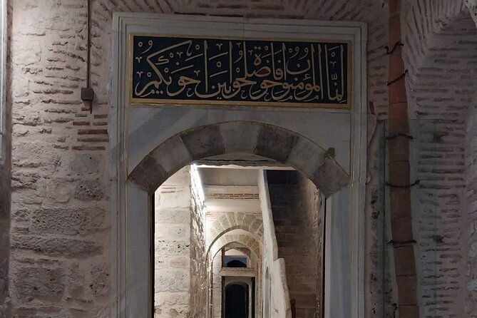 topkapi-palace-with-harem-walking-tour-with-guide