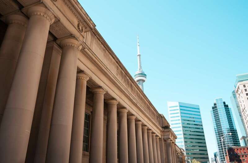 toronto-2-hour-downtown-walking-tour