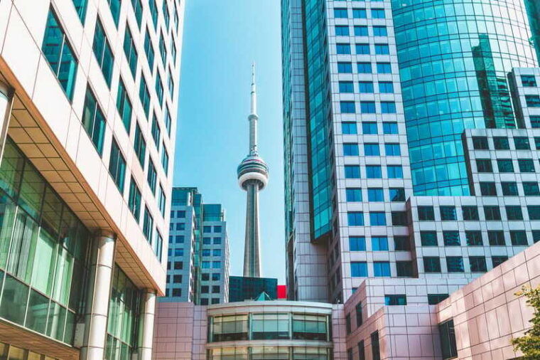 toronto-2-hour-downtown-walking-tour
