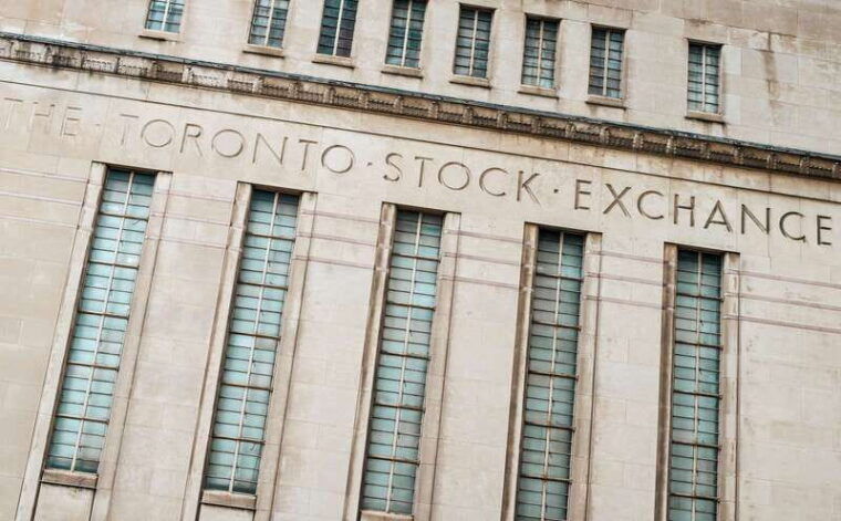 toronto-2-hour-downtown-walking-tour