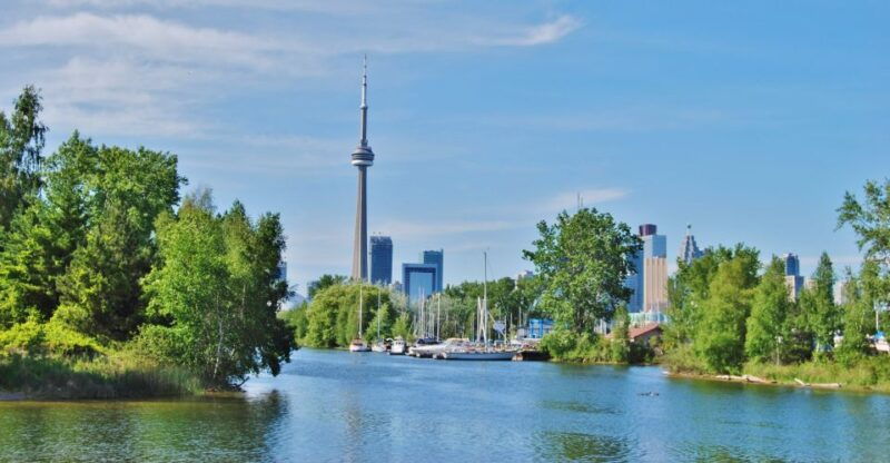 toronto-best-of-toronto-tour-with-cn-tower-and-river-cruise