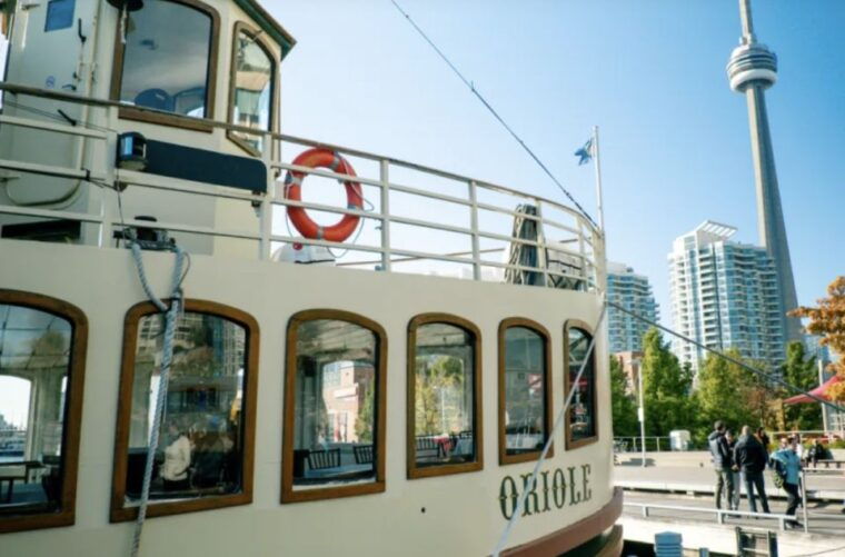 toronto-best-of-toronto-tour-with-cn-tower-and-river-cruise