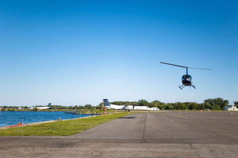 toronto-city-sightseeing-helicopter-tour