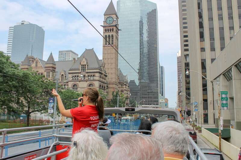 toronto-city-sightseeing-hop-on-hop-off-bus-tour