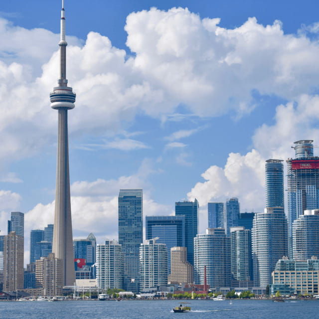 toronto-city-tour-by-day-or-night-2