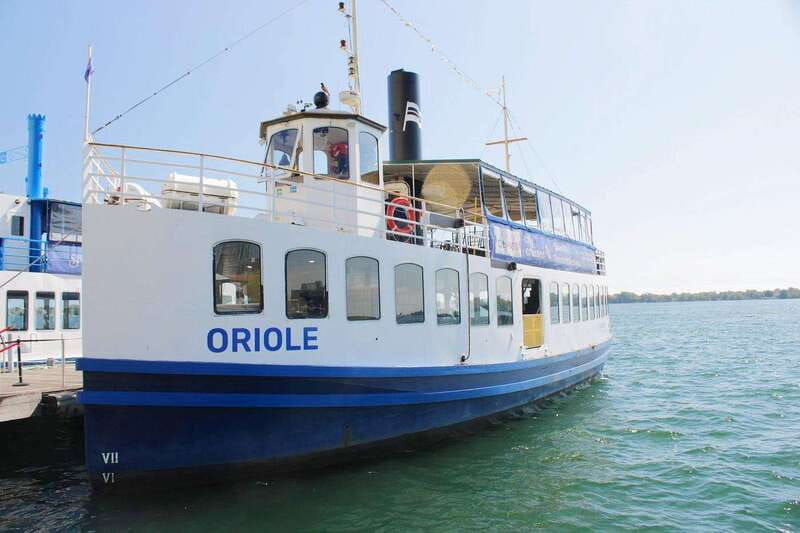 toronto-city-views-harbor-cruise