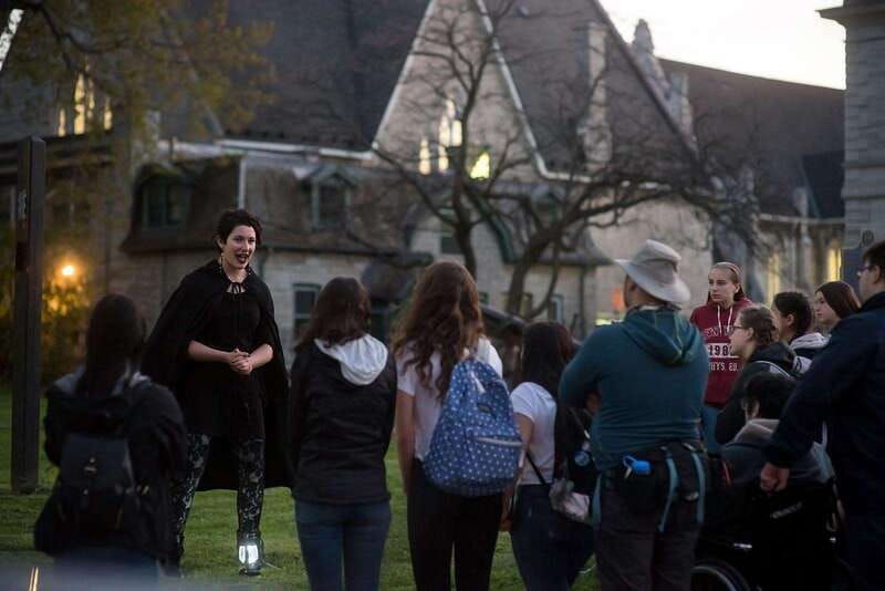toronto-dark-history-nighttime-walking-tour