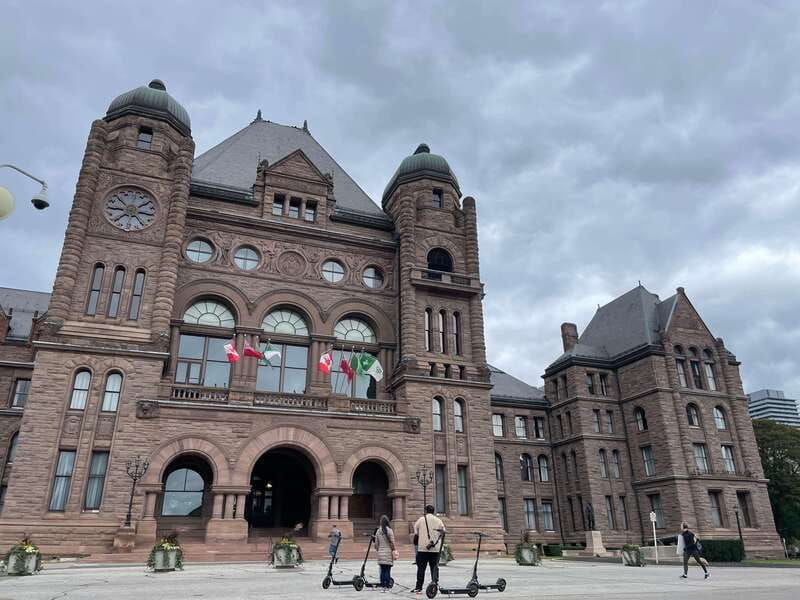 toronto-e-scooter-city-highlights-tour-3-hour