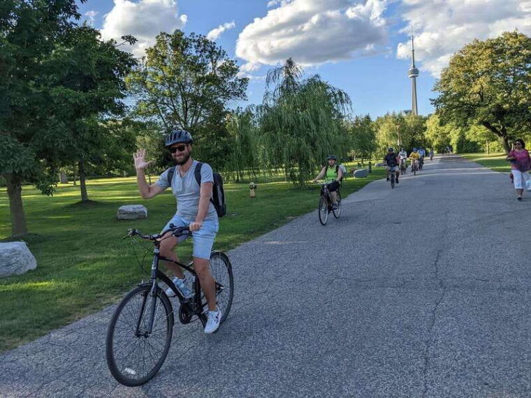toronto-islands-morning-or-twilight-3-5-hour-bike-tour
