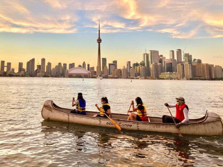 toronto-islands-sunset-canoe-tour