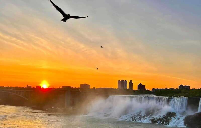toronto-niagara-falls-day-evening-tour-top-attractions-2